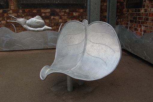 Poplar Leaf Seat