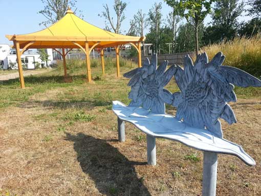 Playground Sculptures Honeybees and Leaf Seat